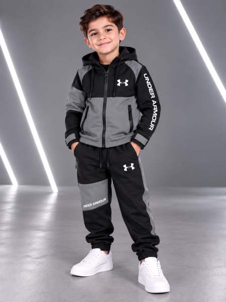 ترينج ولادي ووتر بروف Under Armour 